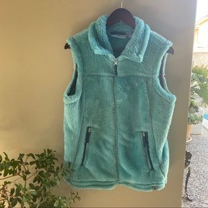 FREE COUNTRY Green Faux Fur Vest Large